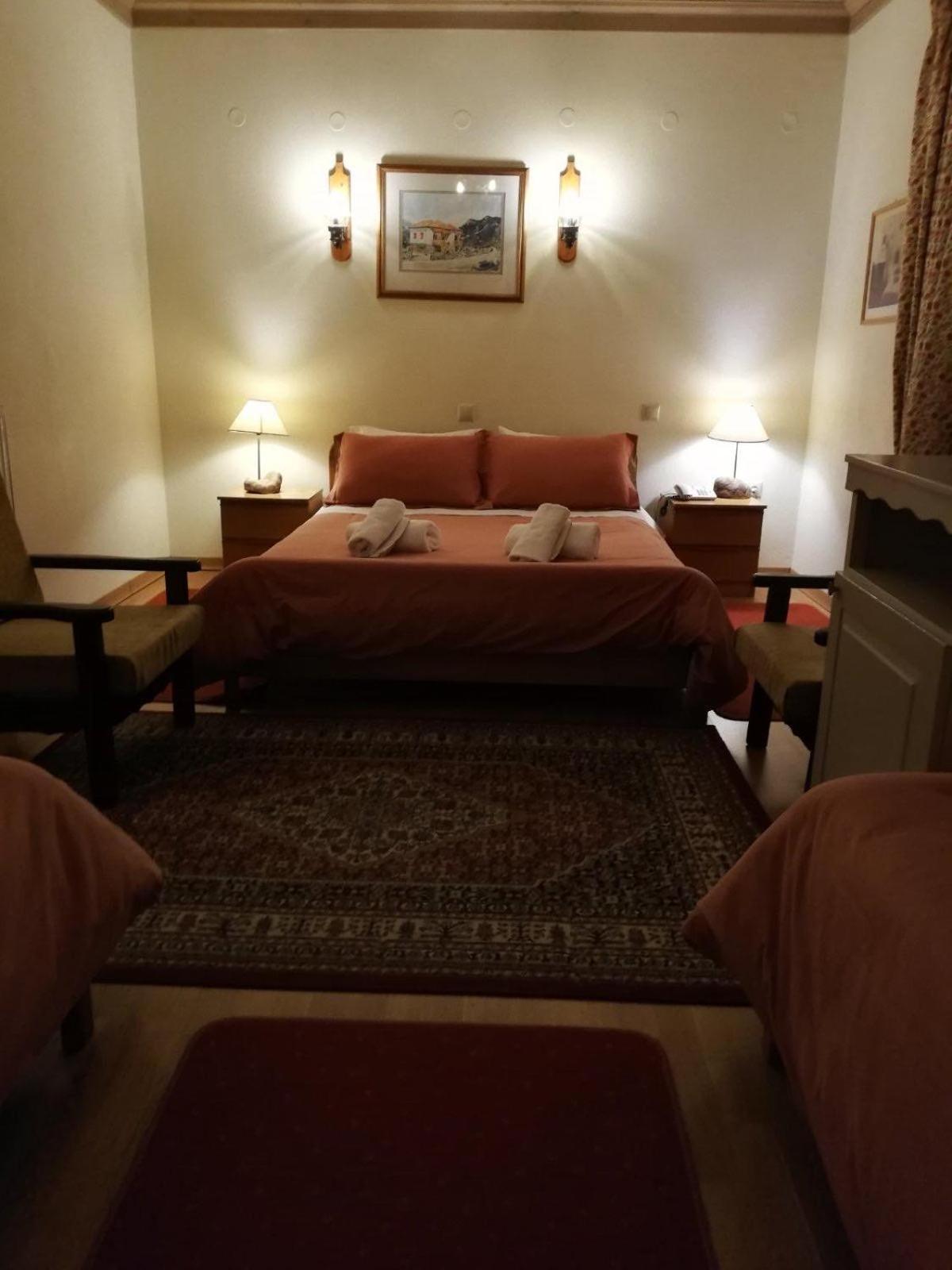 Bourazani Wild Life Resort كونيتسا الغرفة الصورة