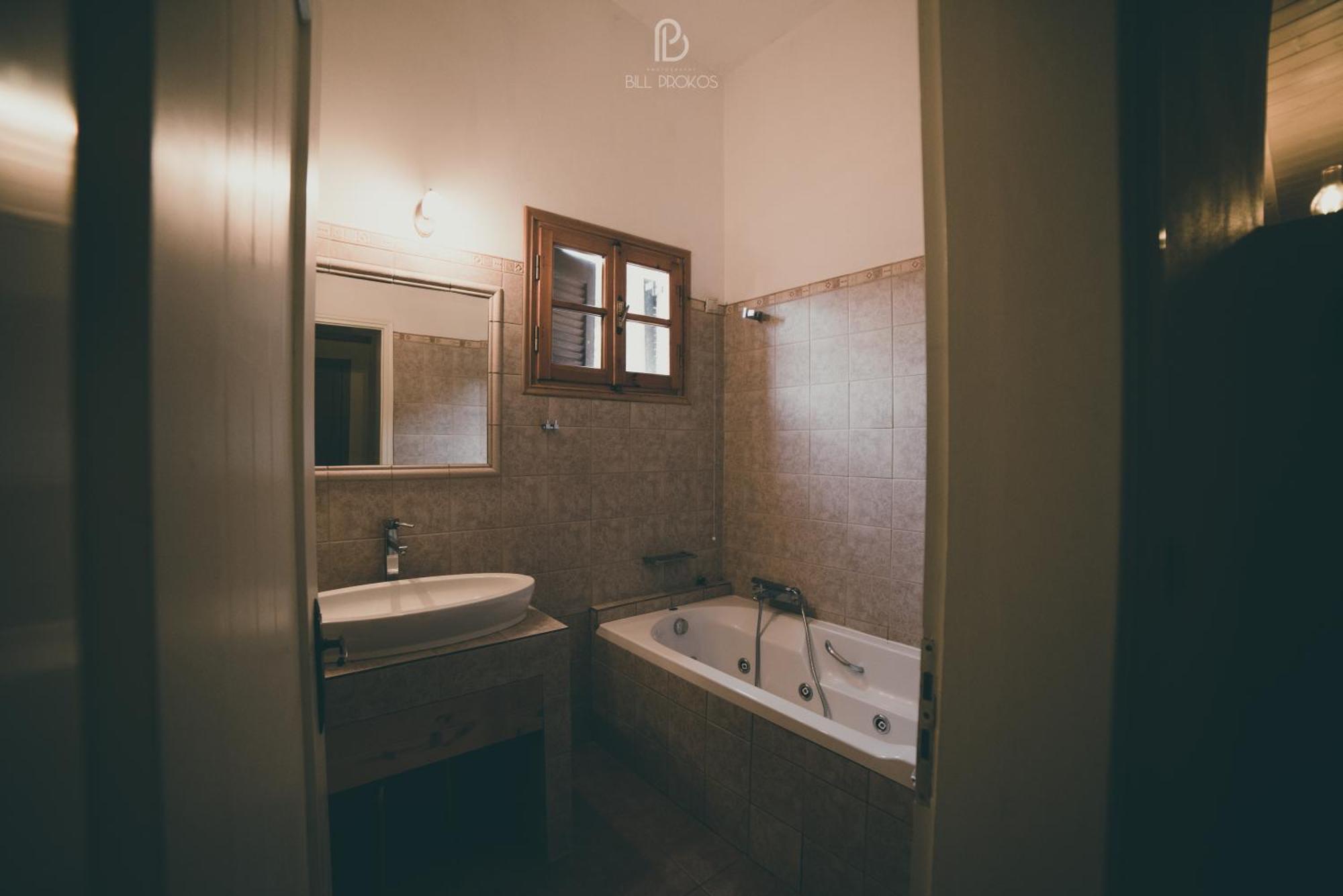 Bourazani Wild Life Resort كونيتسا الغرفة الصورة